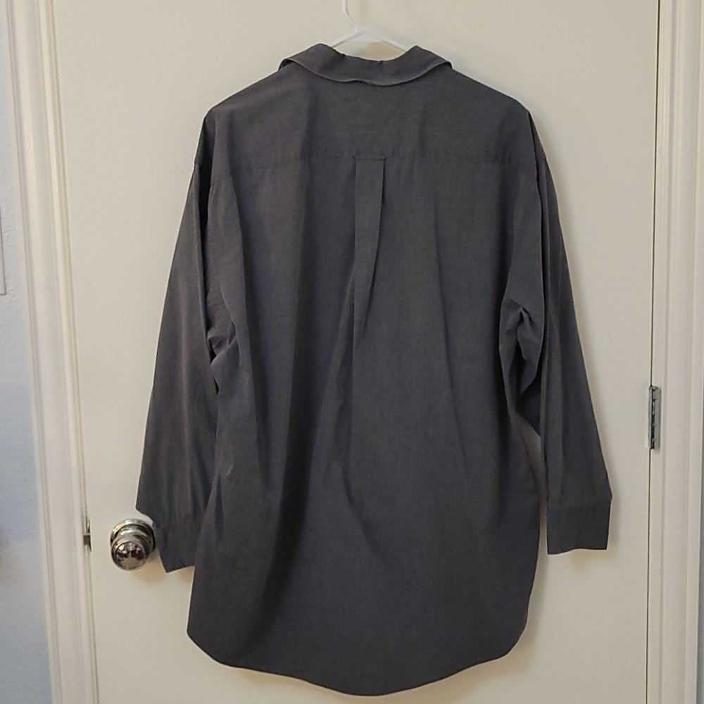 3/$30 TOMMY HILFIGER 1990s Cotton Dark Gray Button Down Dress Shirt - Picture 4 of 7